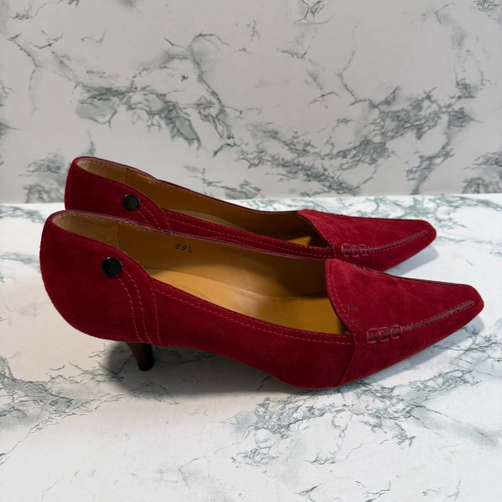 Tods Women 39.5 US 9.5 Suede Pump Heel Red Pointed Toe Classic Event Classy Shoe